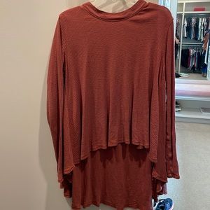 Lululemon high/low burnt orange top